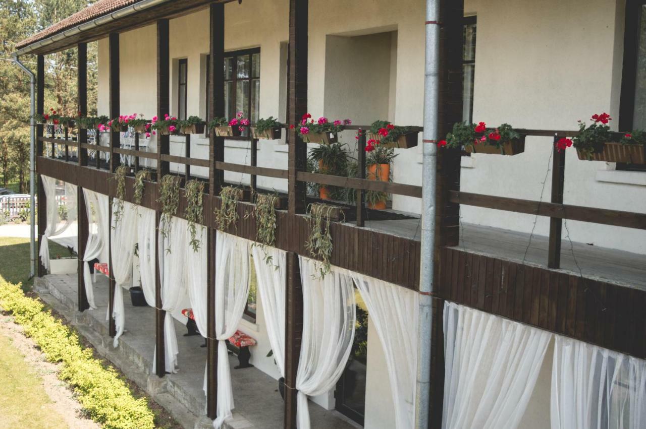 Hotel Akmens stāsti / Stone stories Kaltene Esterno foto
